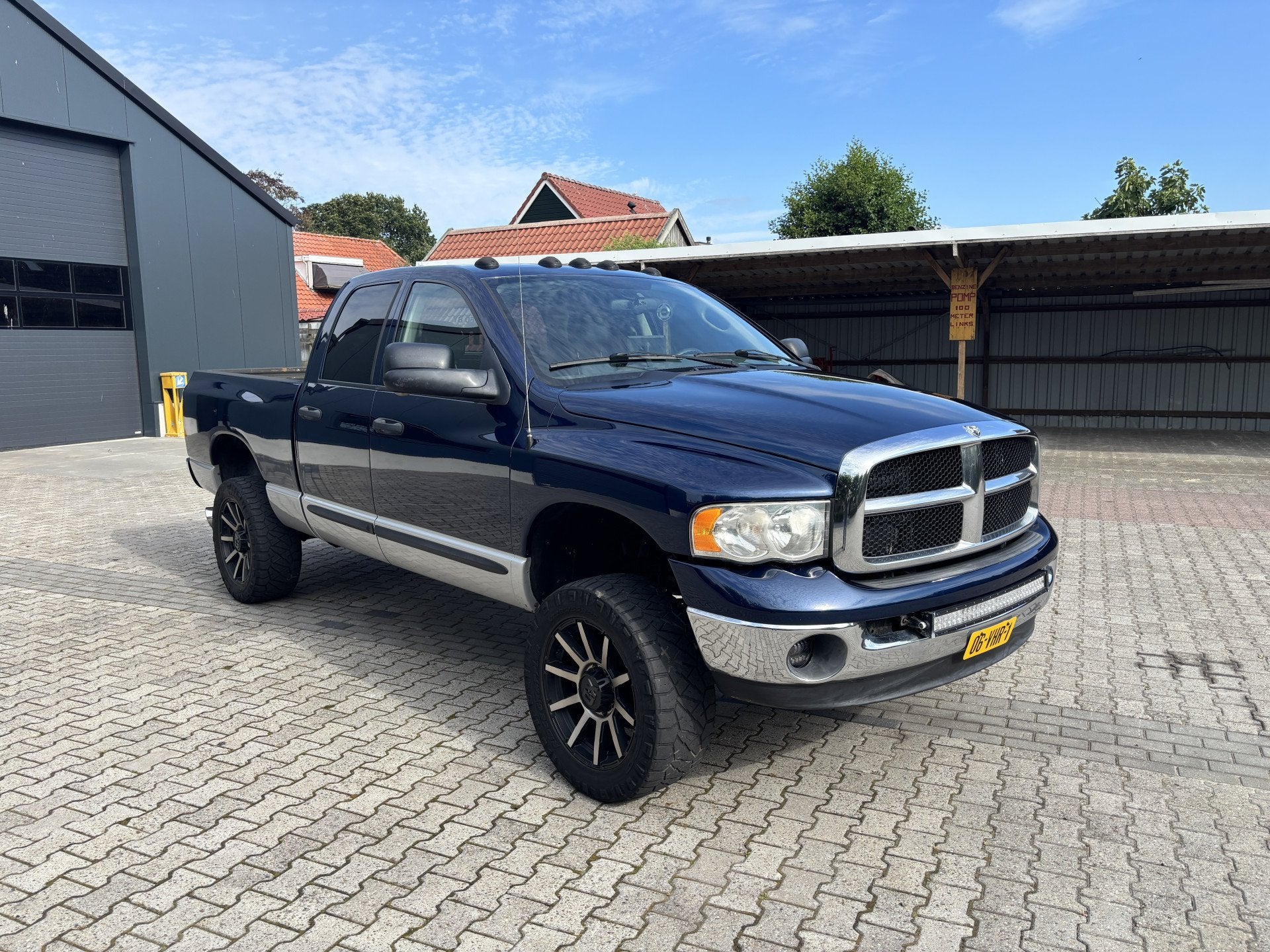 Foto 10 van Dodge Ram 2500 SLT 5.9L Cummins. 4wd, Crew-Cab, Nw-APK, Youn