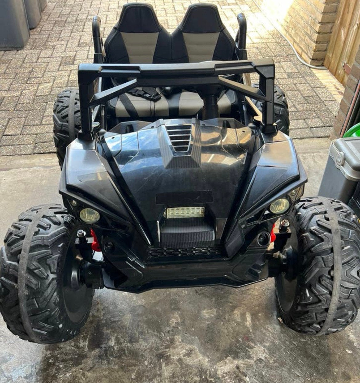 elektrische 2-persoons kinderbuggy, Zo goed als nieuw