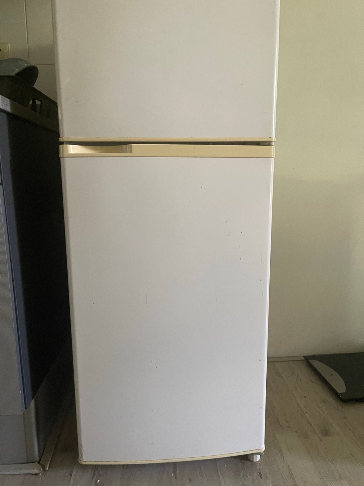 Koelkast met vriesvak (gratis af te halen), Ophalen, Gebruikt, 120 tot 140 cm, 100 tot 150 liter