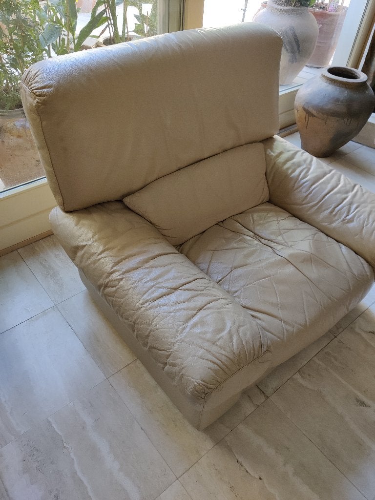 Leren fauteuil met relax mechanisme, licht beige c.q. creme, Ophalen, Gebruikt, Luxe, 100 tot 125 cm
