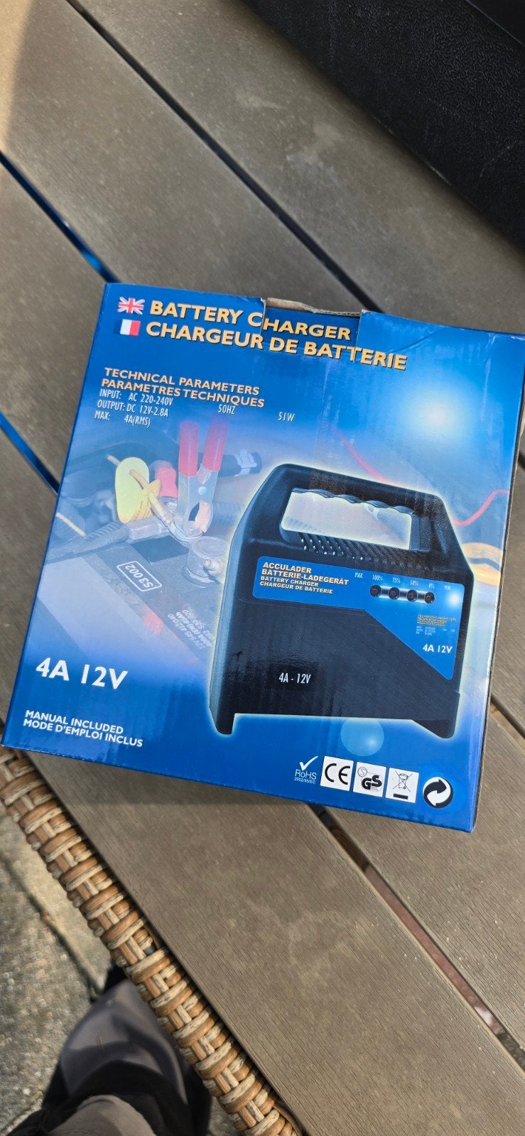 Acculader 4A 12V - Nieuw in doos, Nieuw, Universele onderdelen