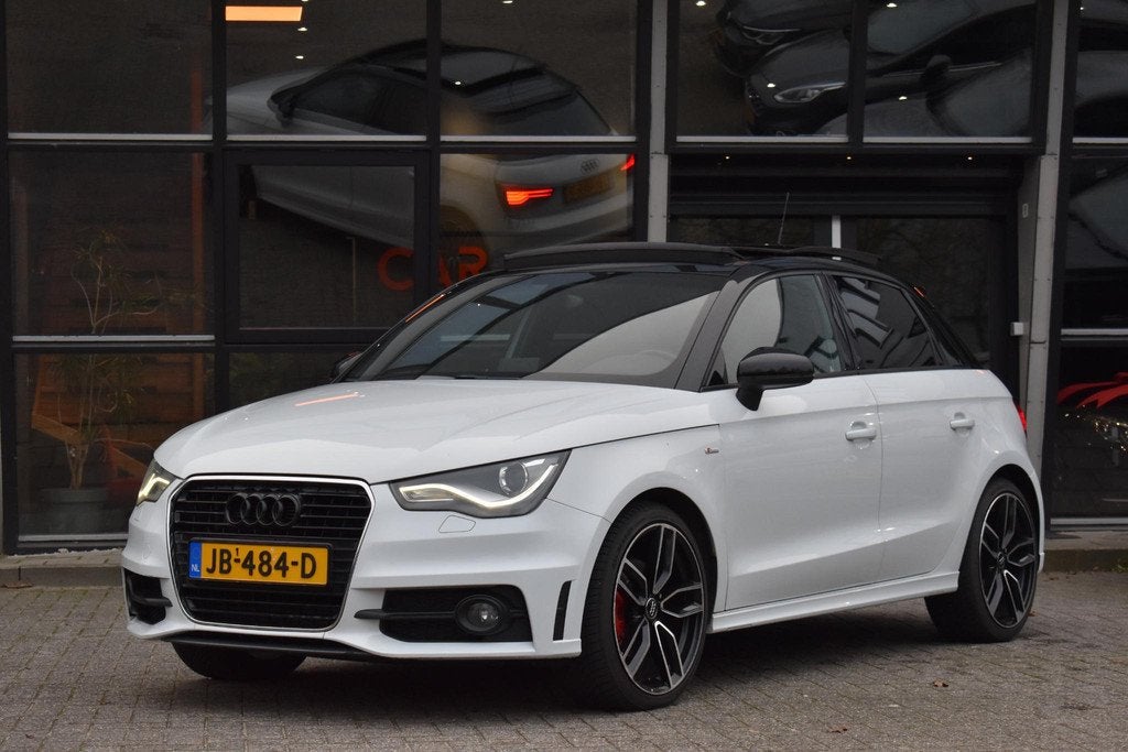 Audi A1 Sportback 1.4 TFSI S Line Nw.Motor Kuipstoelen Xenon, Euro 5, 4 cilinders, Met garantie (alle), 4 stoelen