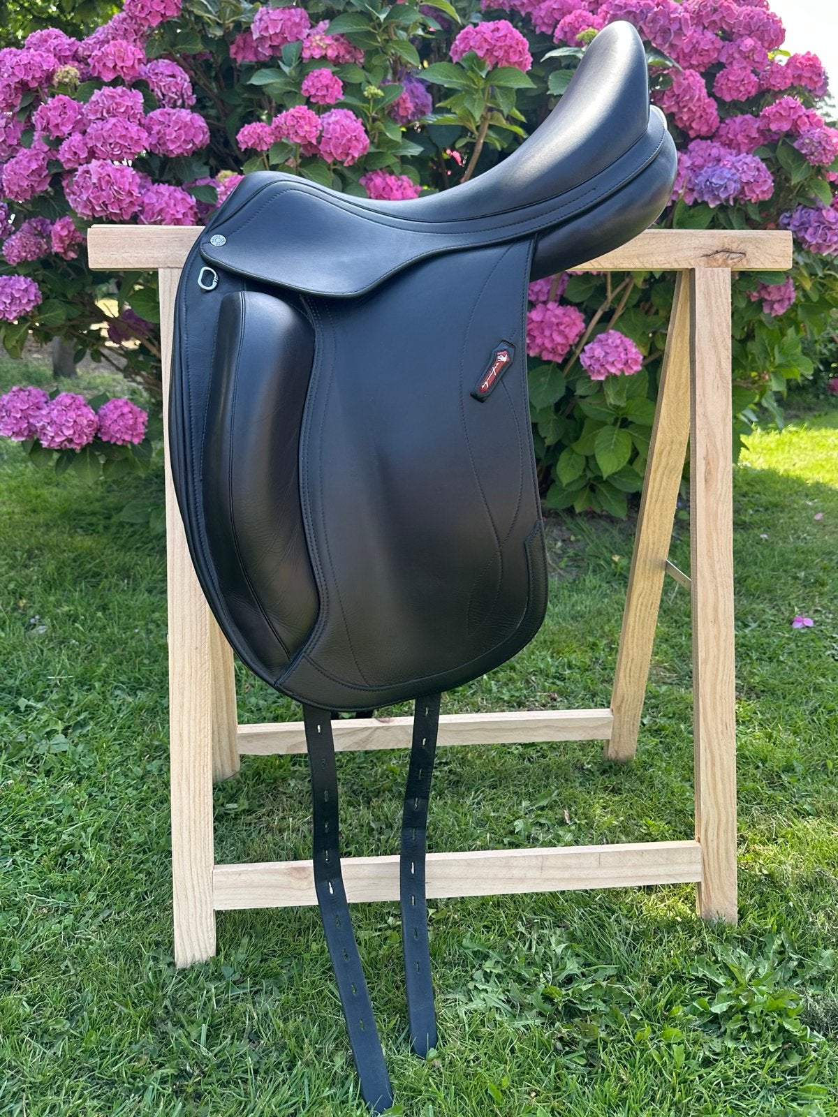 Equipe Olympia & Viktoria dressuurzadels, 17,5", Ophalen, L (17.5 inch), Dressuur, Overige merken