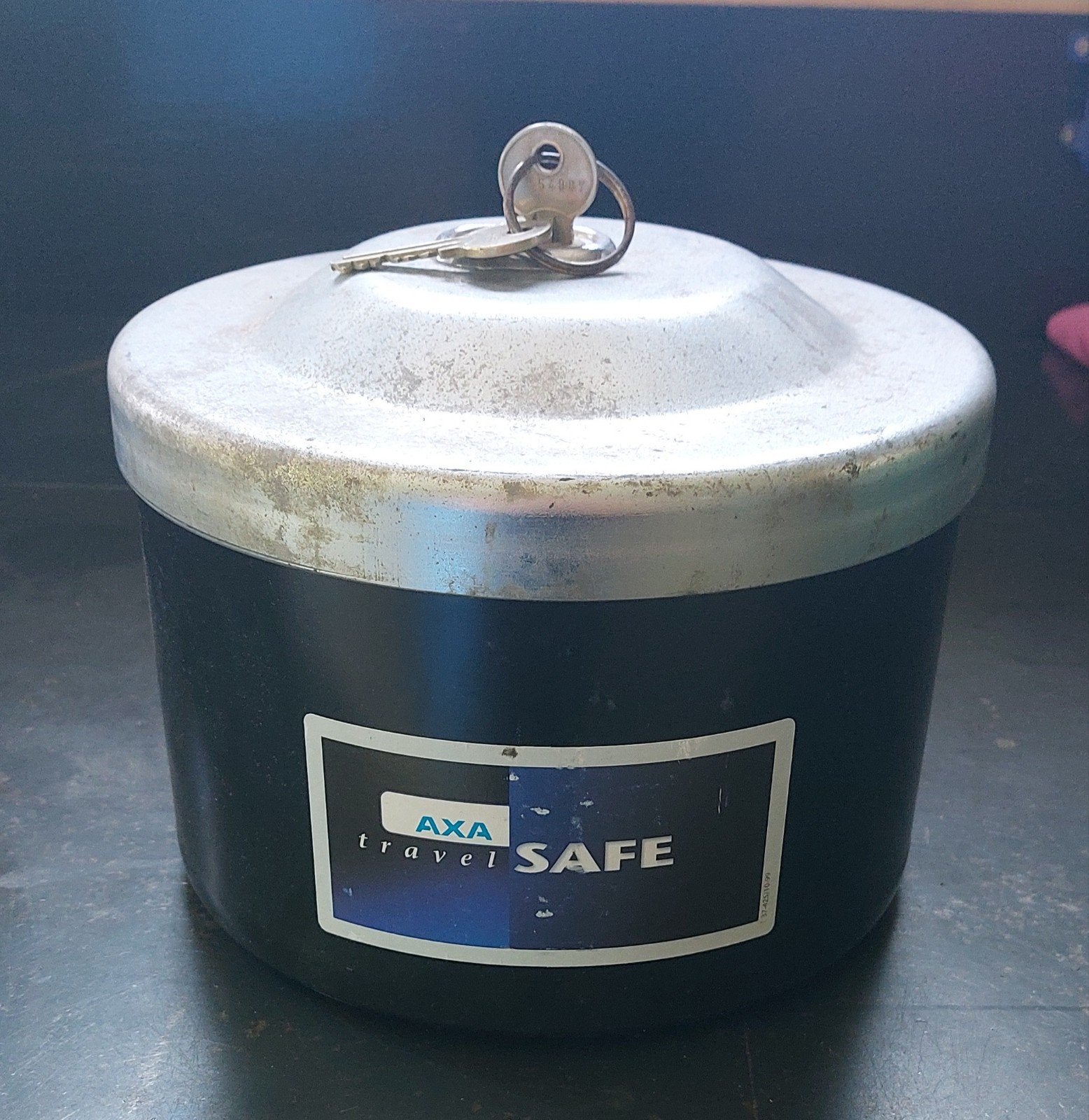 AXA travel safe kluis voor caravan, camper of boot, Ophalen