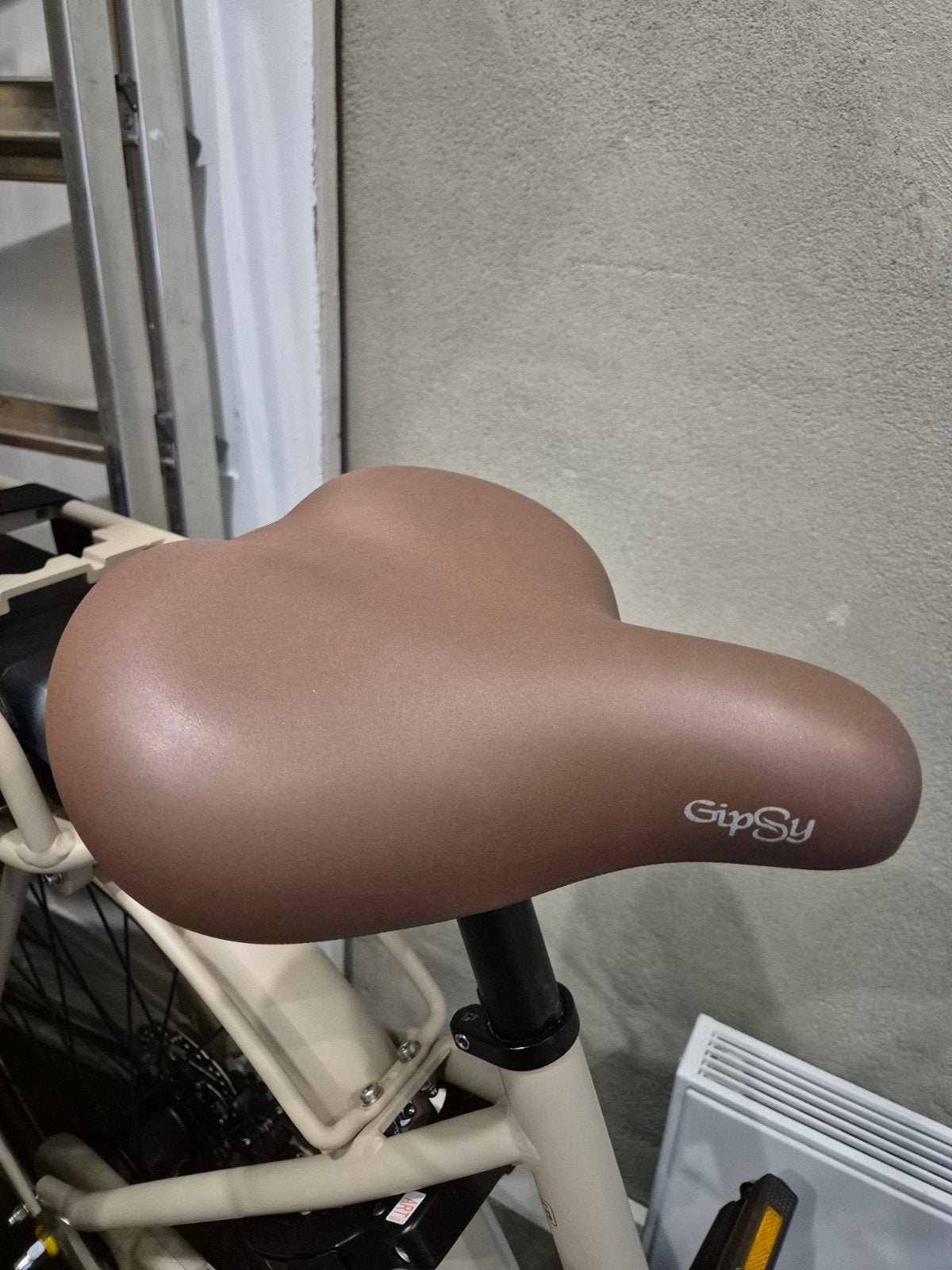 Nieuw Cortina Gipsy Selle Royal zadel - Comfortabel en stijl, Ophalen, Stadsfiets, Cortina, Zadel