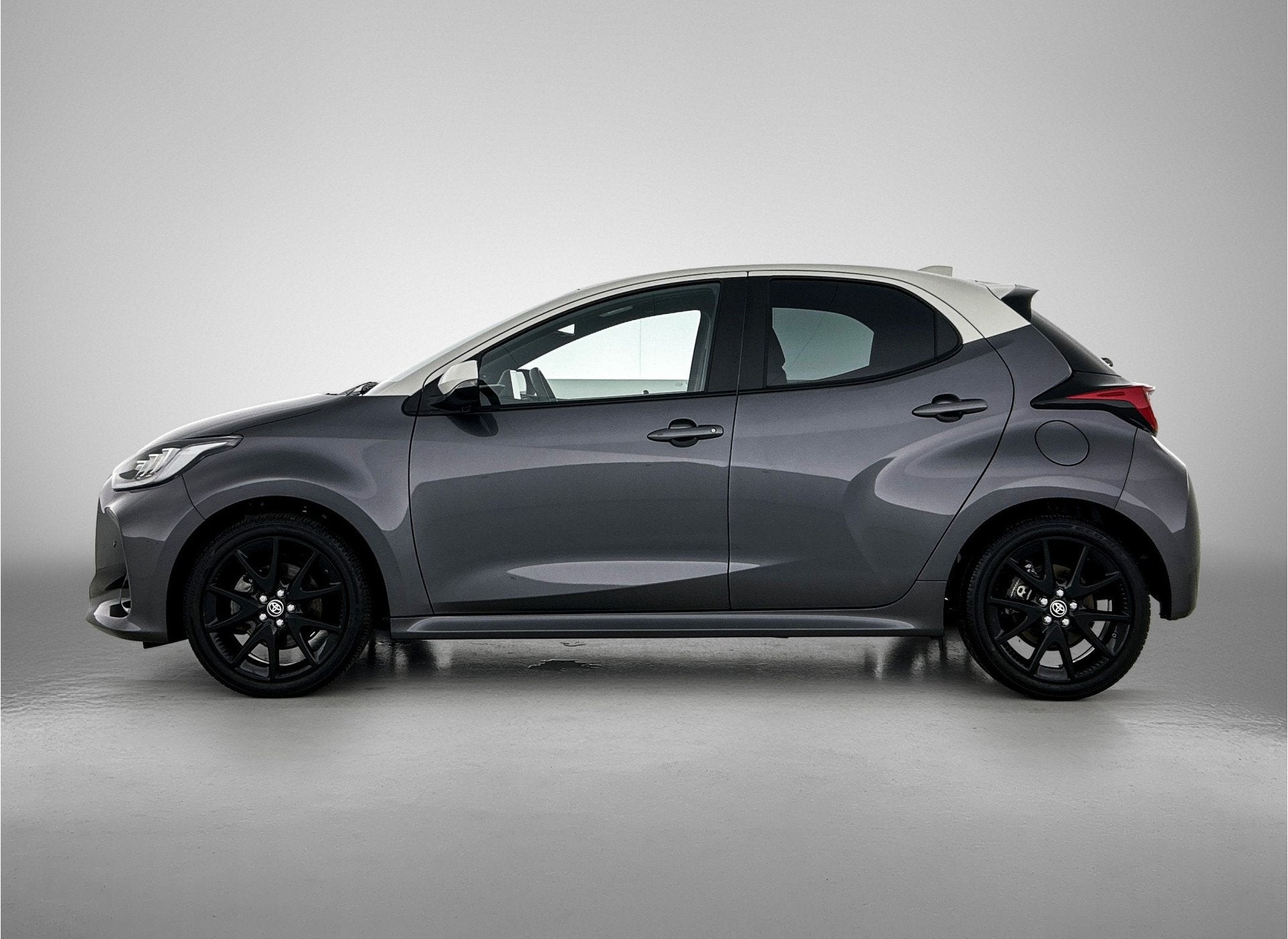Toyota Yaris 1.5 Hybrid Executive | Dealer onderhouden | JBL, 450 kg, Gebruikt, 23 km/l, 1490 cc