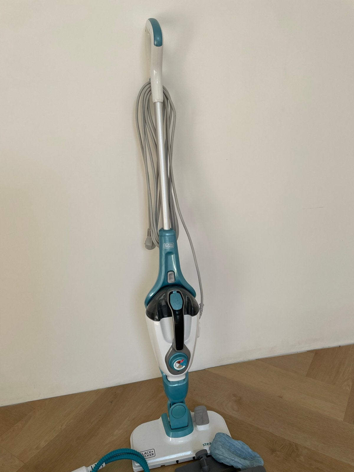 Black+Decker Steam-mop met accessoires, Witgoed en Apparatuur, Stofzuigers, Gebruikt, Stoomreiniger, Overige merken, Inclusief accessoires