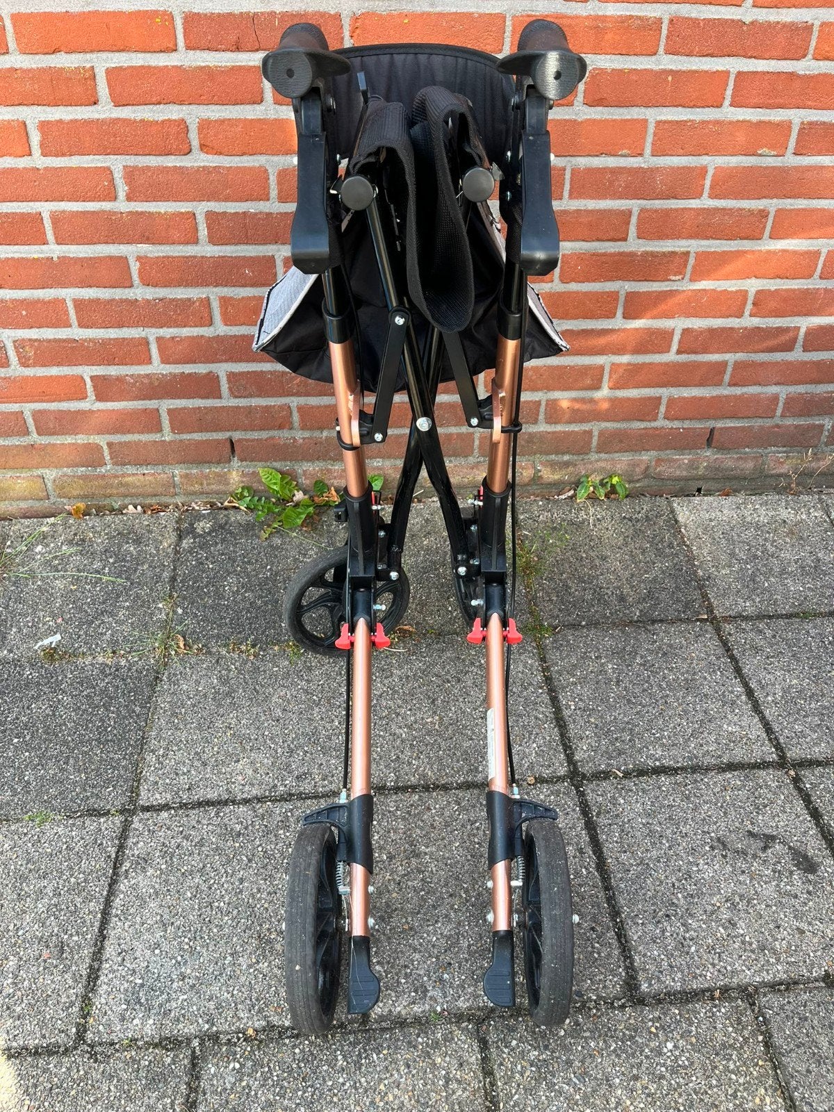 Rollator- licht gewicht, Diversen, Rollators, Ophalen, Opvouwbaar, Zo goed als nieuw