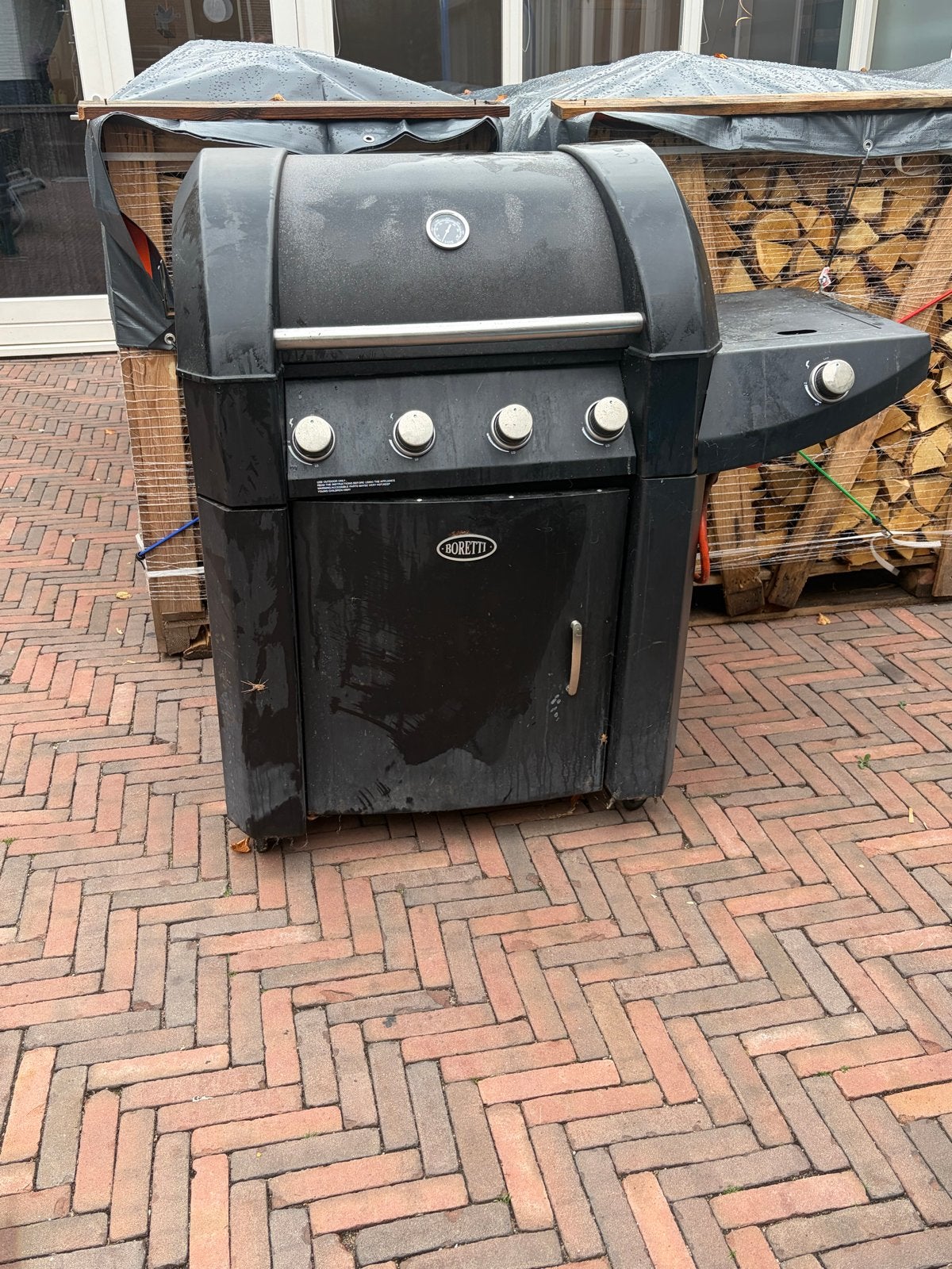 Boretti gas BBQ - Gebruikt, maar werkt nog perfect, Tuin en Terras, Ophalen, Gebruikt