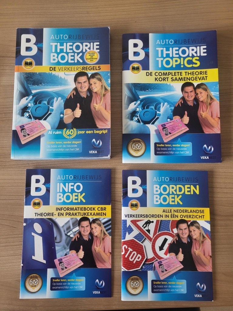 VekaBest CBR - Auto Theorieboek - 2026-2027, Ophalen of Verzenden, Zo goed als nieuw, Algemeen, Vekabest