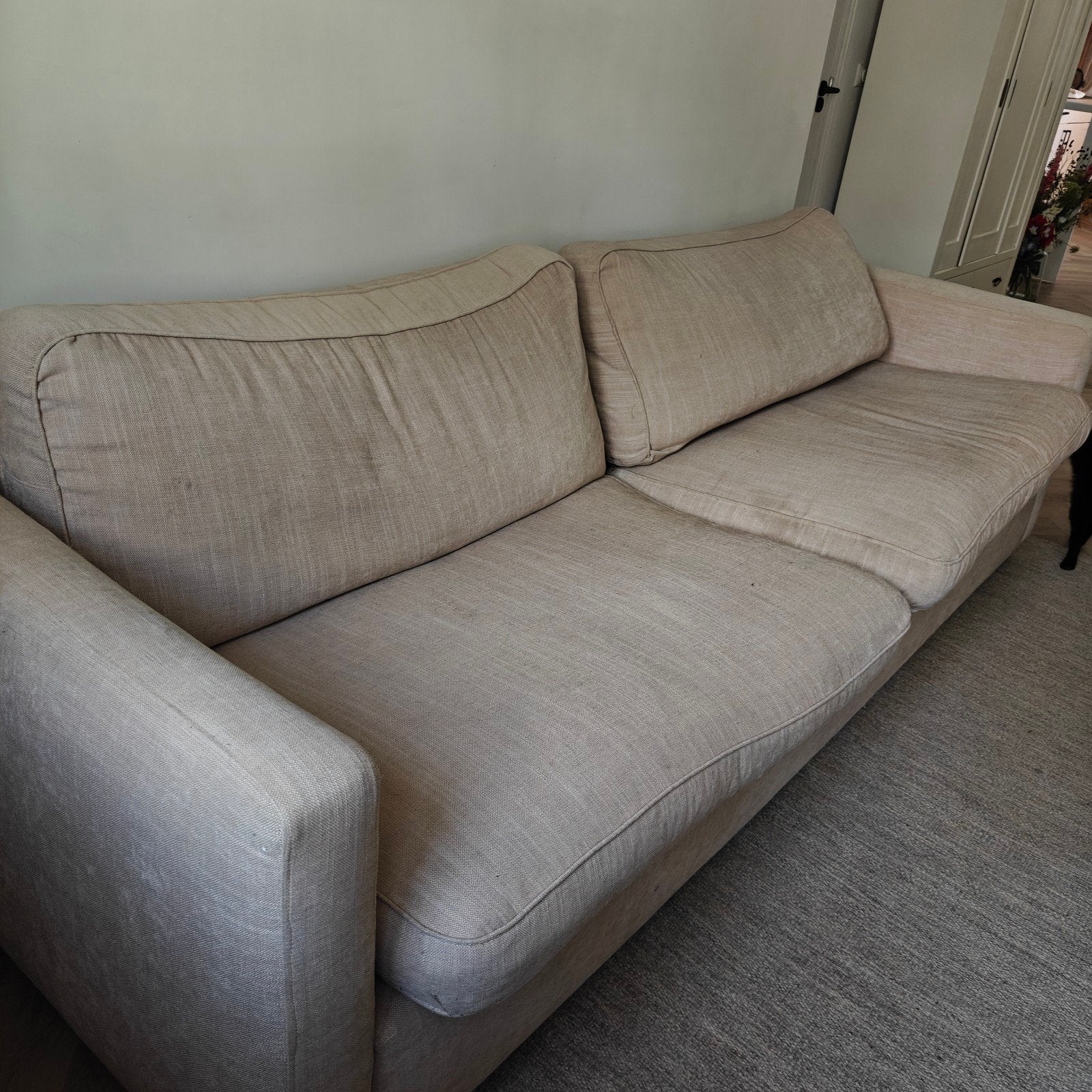 Linteloo bank 240cm in beige kleur, Huis en Inrichting, Banken | Bankstellen, Ophalen, Gebruikt, Driepersoons, Rechte bank
