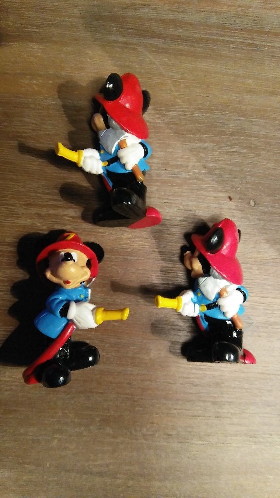 Mickey Mouse Disney Bullyland brandweerman pvc figuur, Ophalen of Verzenden, Zo goed als nieuw