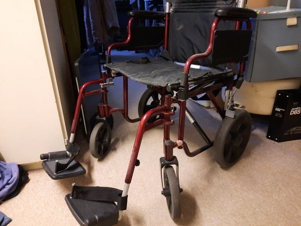 Tomtar Rolstoel, Diversen, Rolstoelen, Ophalen, Inklapbaar, Zo goed als nieuw, Duwrolstoel