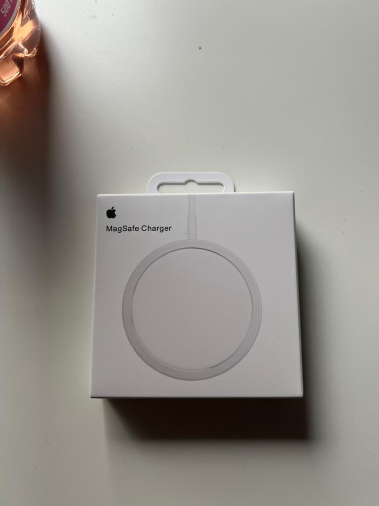 Apple MagSafe draadloos opladen nieuw en orgineel, Telecommunicatie, Mobiele telefoons | Telefoon-opladers, Ophalen of Verzenden
