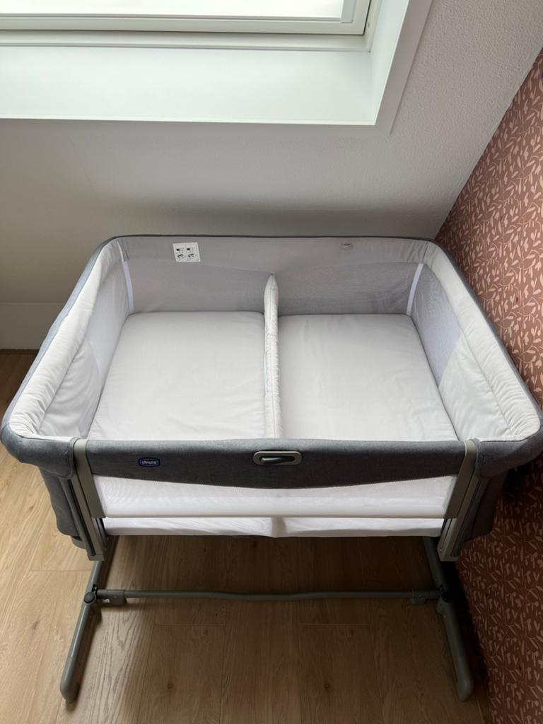 Chicco Next2Me Twins Co-sleeper grijs, Kinderen en Baby's, Babywiegjes en Ledikanten, Ophalen, Gebruikt, Wieg