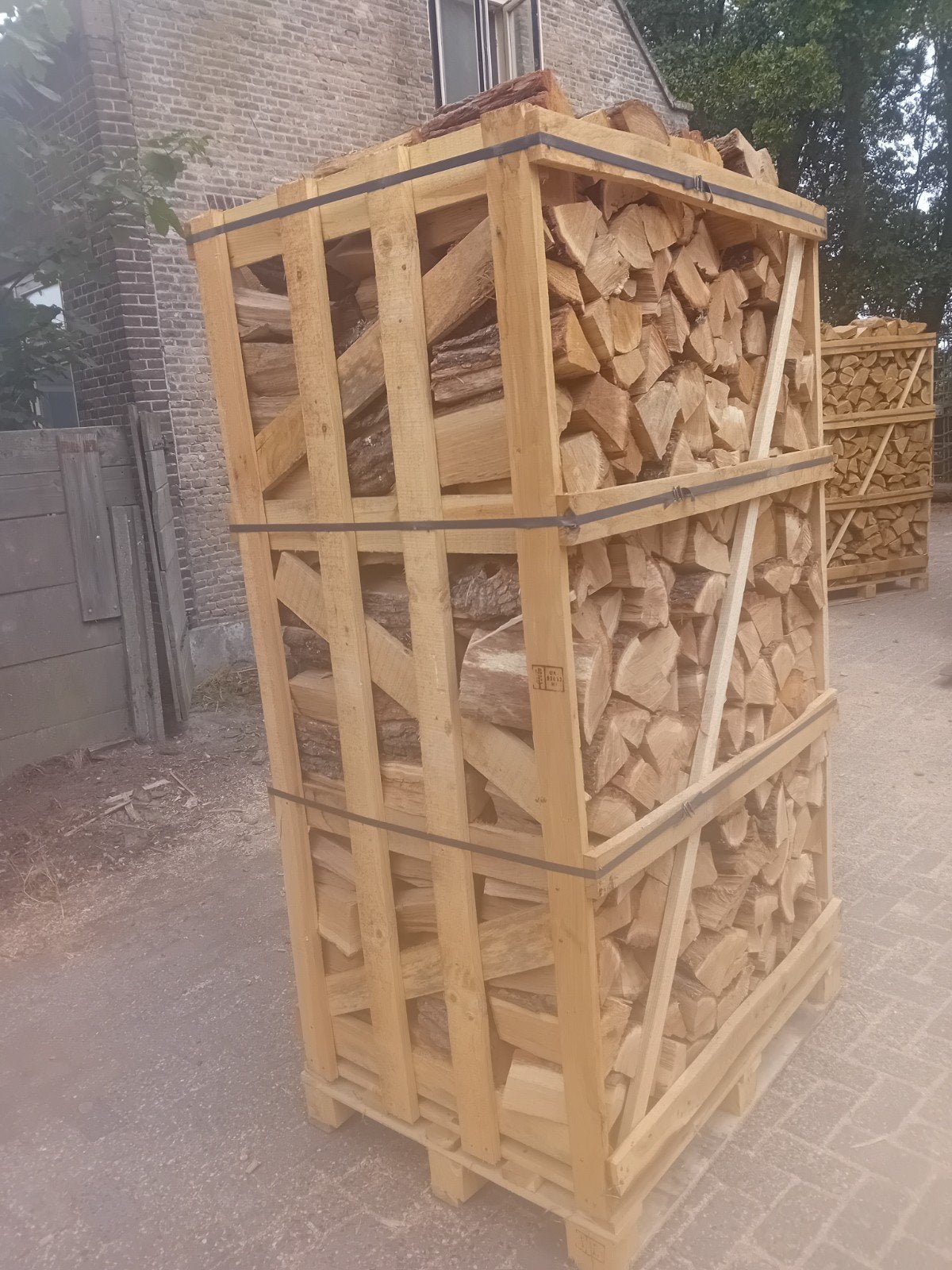 Ovengedroogd eiken haardhout stookhout 1,8m3 gestapeld, 6 m³ of meer, Ophalen of Verzenden, Eikenhout, Blokken