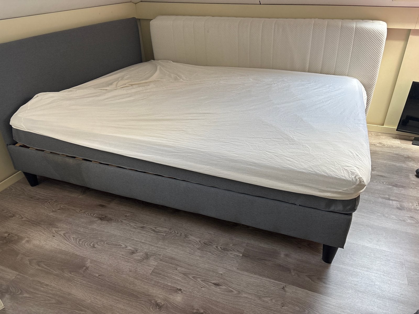 Ikea tweepersoonsbed met hoofdbord, Ophalen, Gebruikt, Tweepersoons, 140 cm