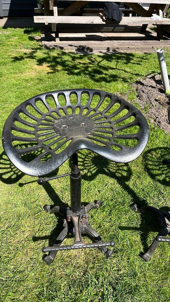 Bar krukken trekkerzadel, Ophalen, 60 tot 90 cm, Zo goed als nieuw, 4 krukken