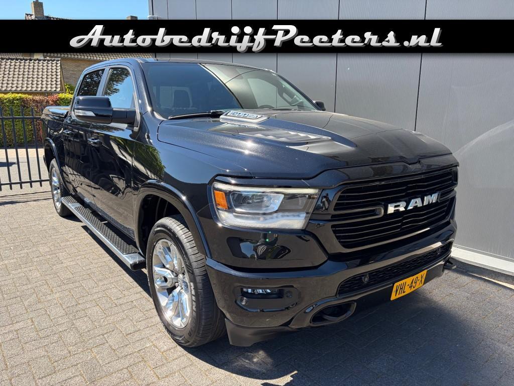 Dodge RAM 5.7 V8 Crew Cab Laramie Sport LED Navi Camera Carp, 5654 cc, Zwart, Origineel Nederlands, Bedrijf