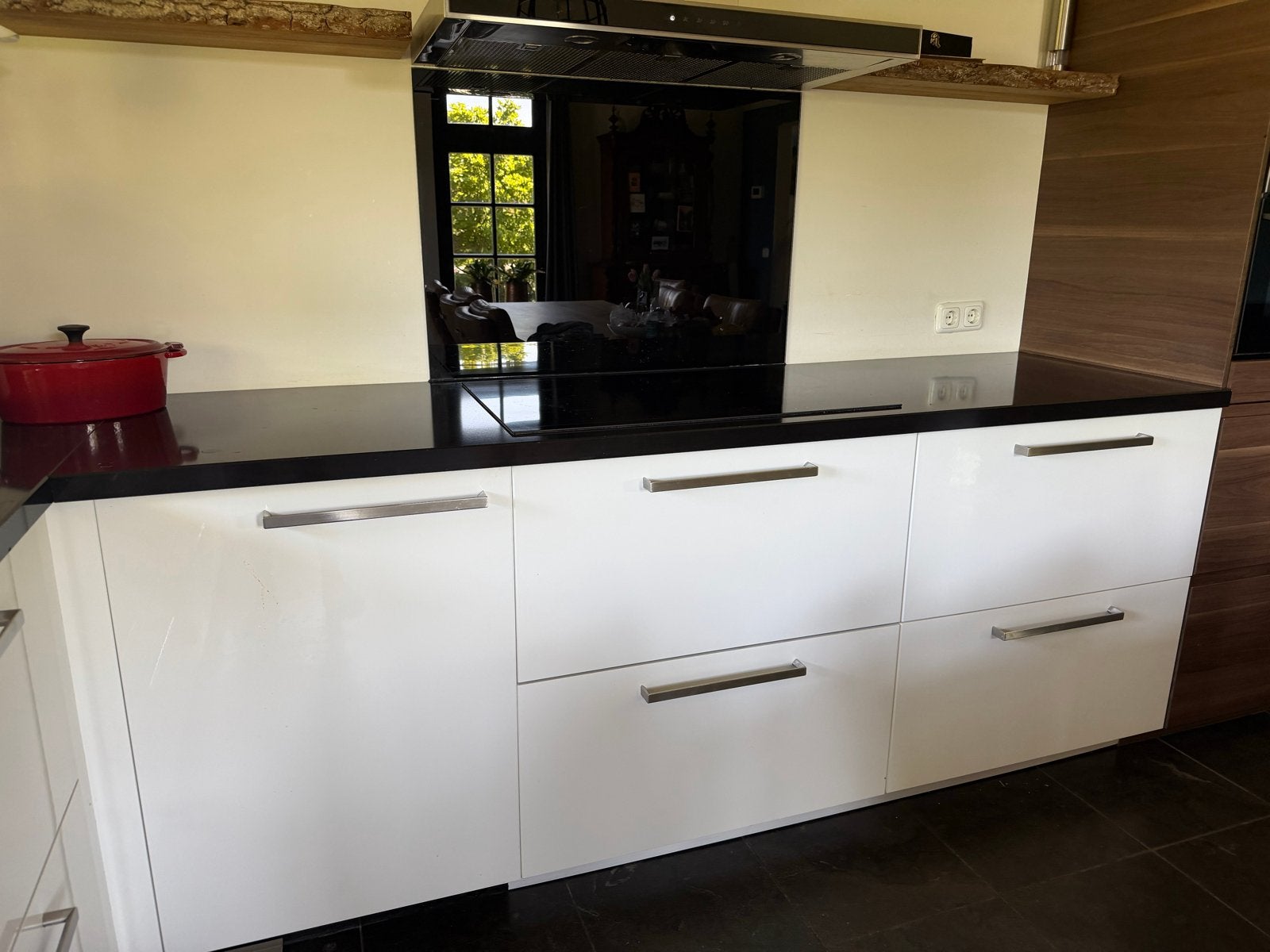 Moderne hoekkeuken met apparatuur, Huis en Inrichting, Ophalen, Gebruikt, Overige materialen, Wit