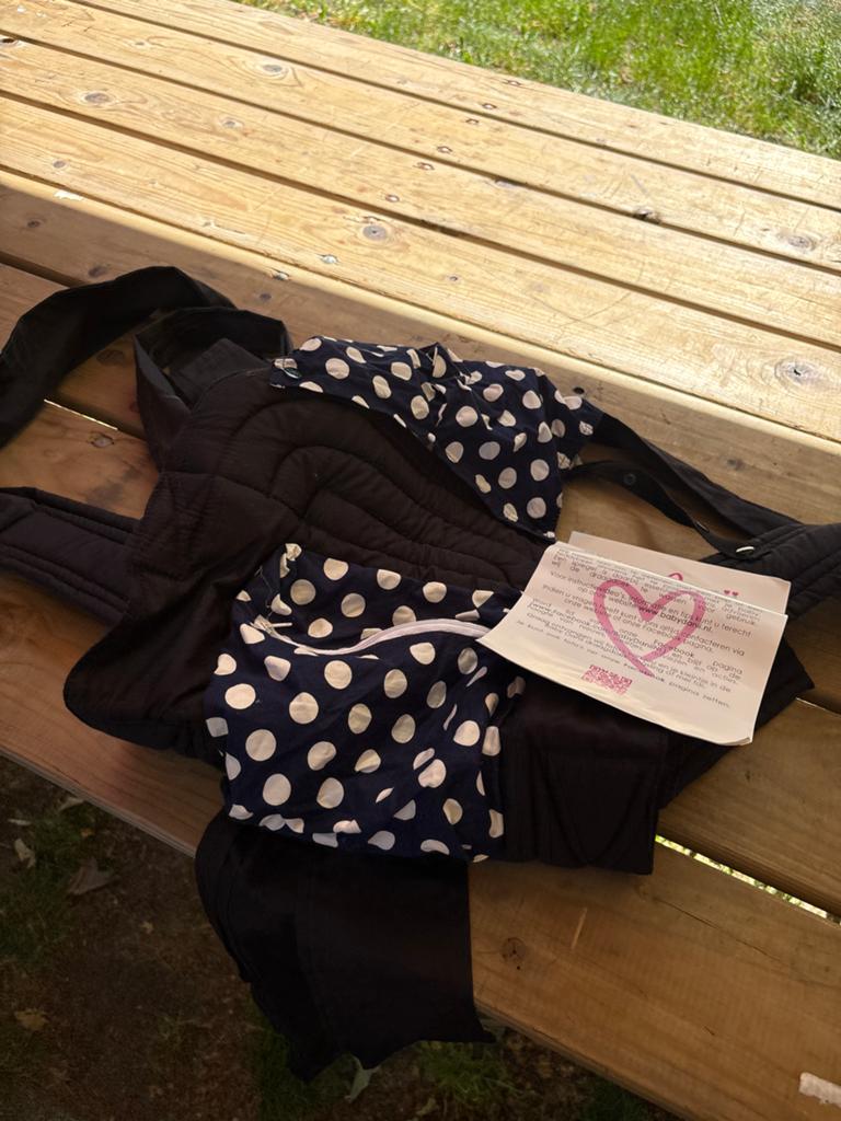 Baby Danii Mei Tai Draagzak - Zwart met stippen, Gebruikt, Buik of Rug, Draagzak, Ophalen