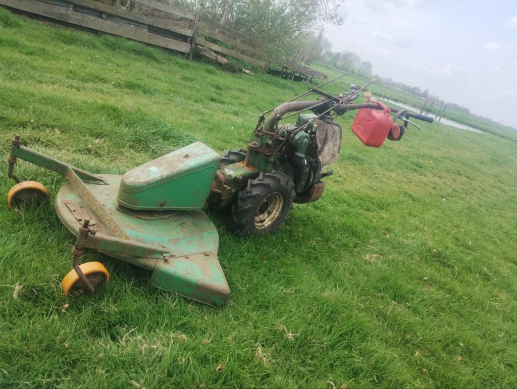 Holder E6 ruw terrein maaier en vrees, Ophalen, Cirkelmaaier, Gebruikt, Benzine-grasmaaier