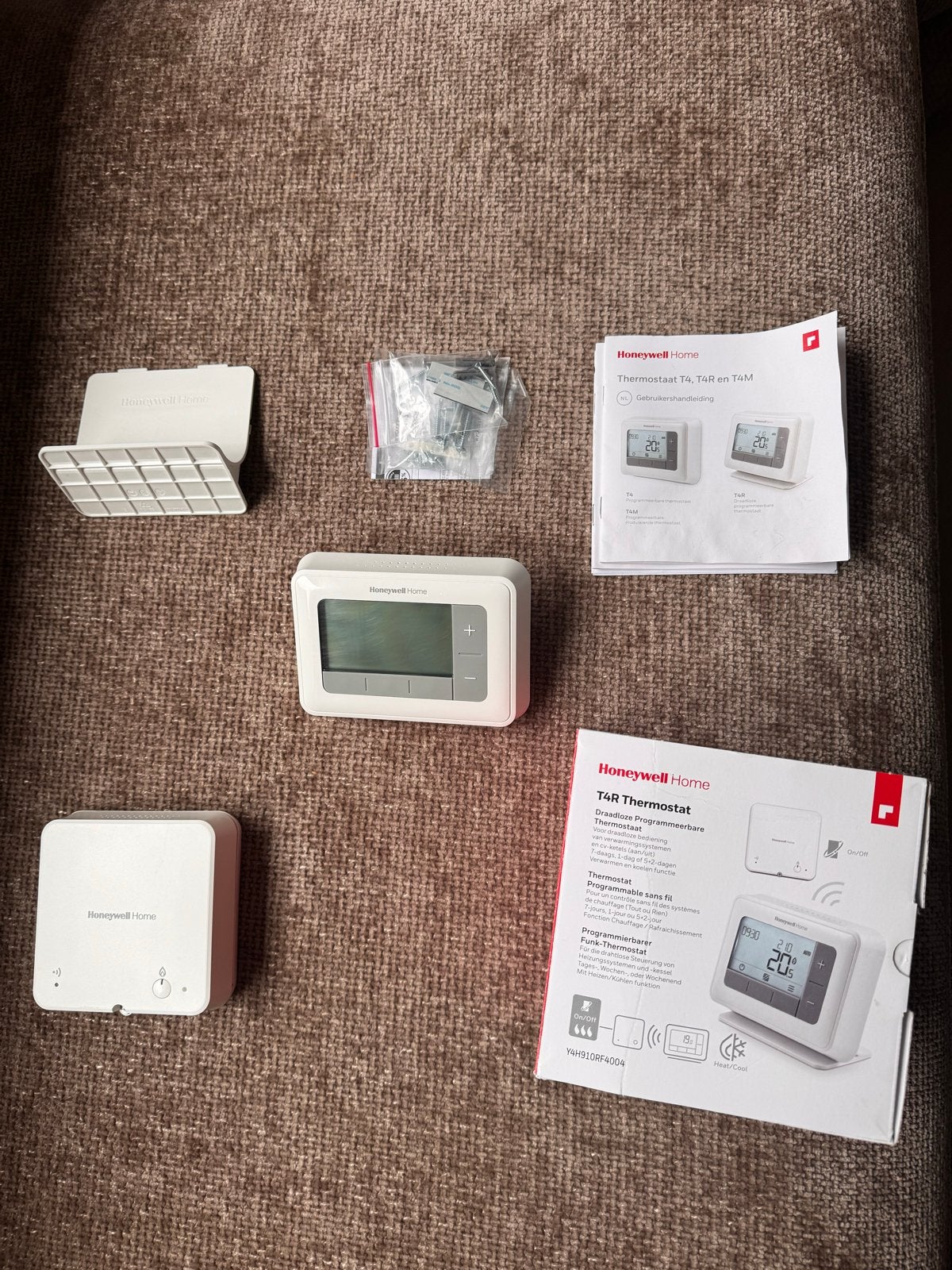 Honeywell Home T4R Thermostaat met Draadloze Ontvanger, Ophalen of Verzenden, Slimme thermostaat, Zo goed als nieuw