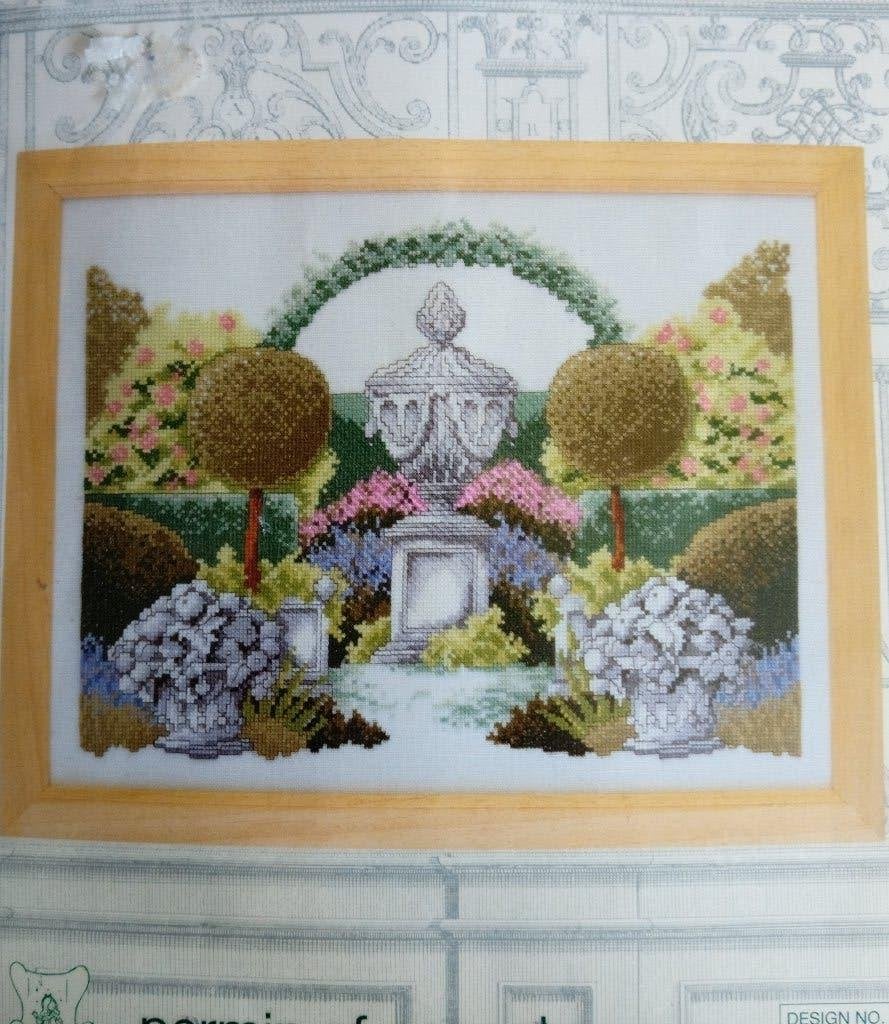 Borduurpakket Permin -Garden- 12/8401, Ophalen of Verzenden, Nieuw, Borduurpakket
