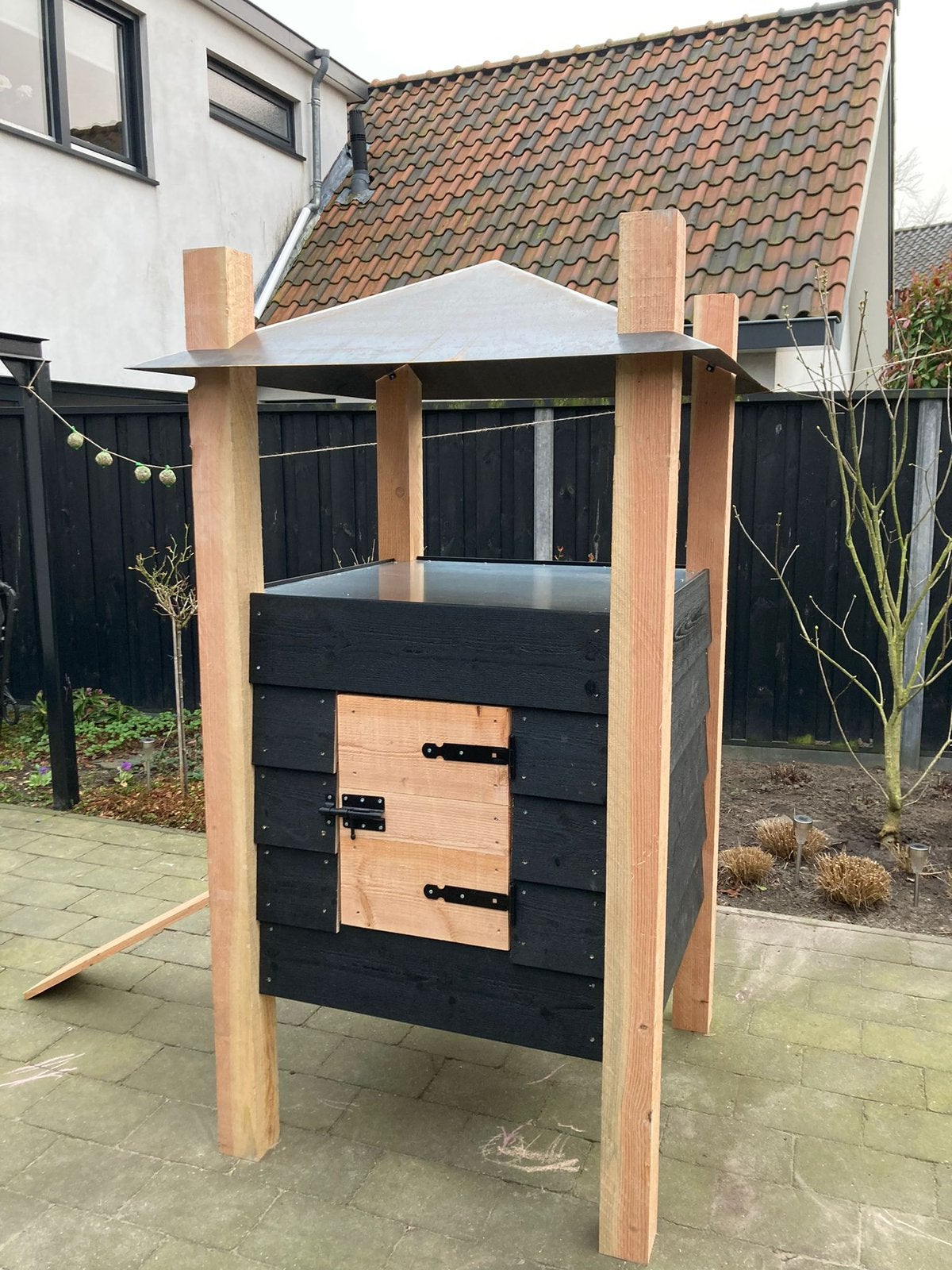 Kippenhok hooiberg, Dieren en Toebehoren, Pluimvee | Toebehoren, Zo goed als nieuw, Kippenhok of Kippenren, Ophalen