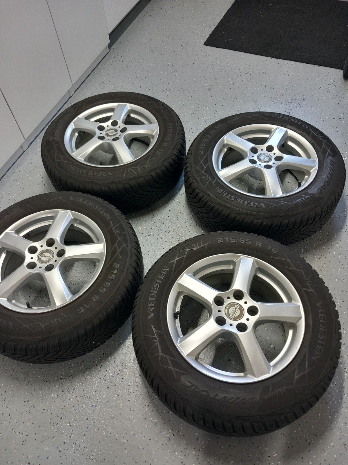 Nissan quasqai Vredestein winterbanden 16 inch, Auto-onderdelen, Ophalen, 16 inch, Banden en Velgen, Winterbanden