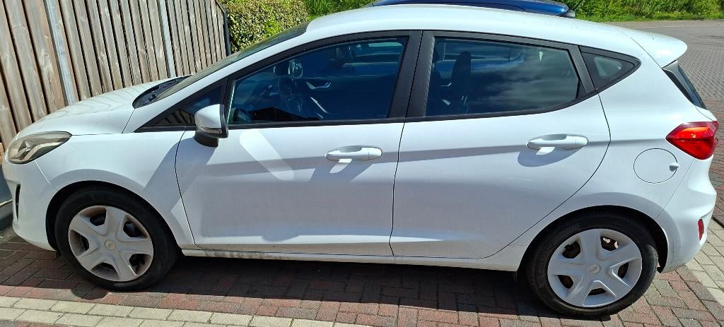 Ford Fiësta 1.1, December 2018, 86.500 KM, Voorwielaandrijving, 40 €/maand, Wit, Origineel Nederlands