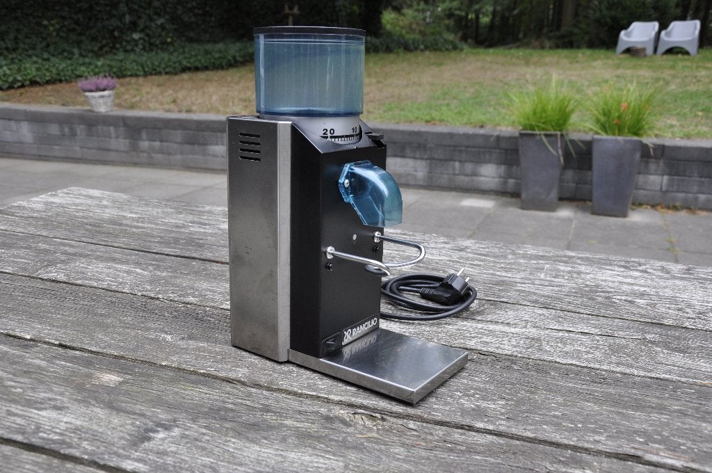 Rancilio Rocky bonenmaler goede staat, Gebruikt, Koffiemachine, Ophalen of Verzenden, 2 tot 4 kopjes