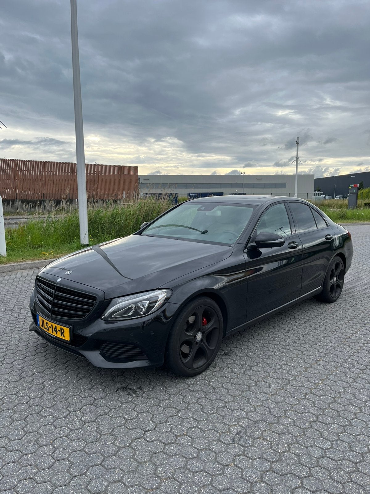 Mercedes-Benz C-Klasse C200 dak + adaptief onderstel + sfeer, Auto's, Mercedes-Benz, 1800 kg, Beige, 4 cilinders, Zwart