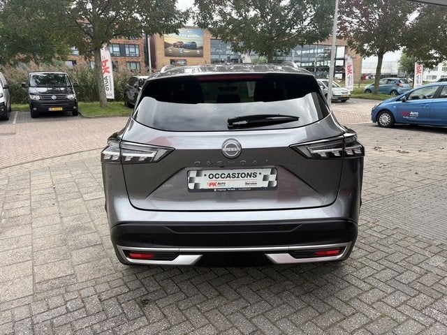 Nissan QASHQAI 1.3 MHEV Xtronic Tekna | Navi | 360 Camera |, Auto's, Gebruikt, Zwart, 4 cilinders, Bedrijf