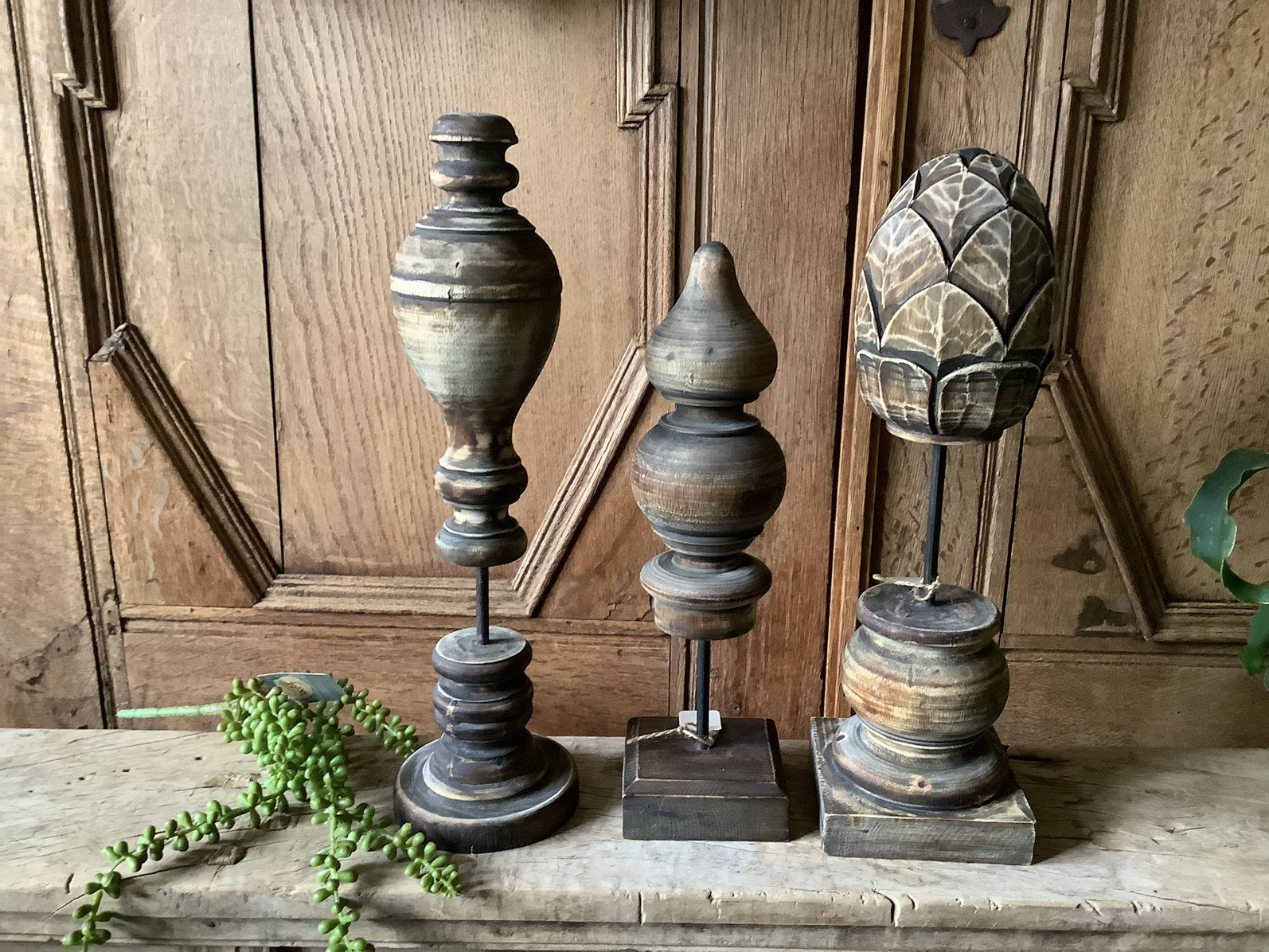 NIEUW houten pinakels ornamenten op voet, Ophalen of Verzenden, Nieuw