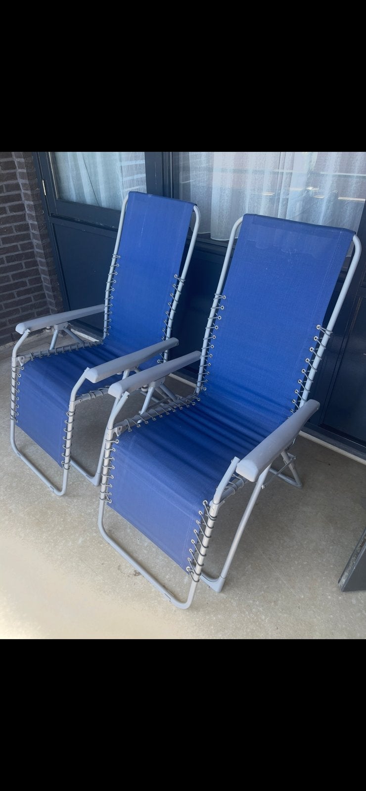 2 verstelbare tuinstoelen, Ophalen