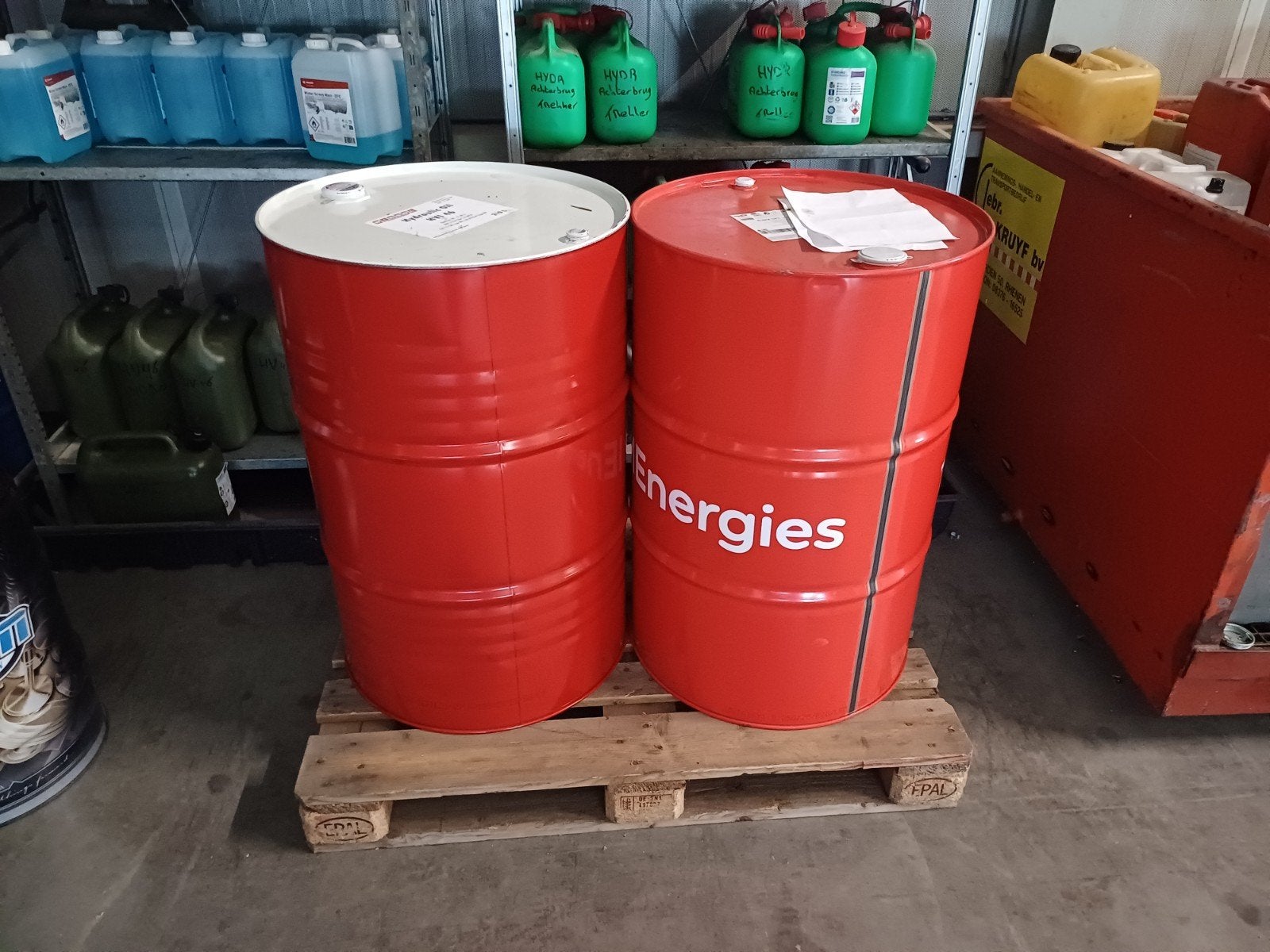 lege olie tonnen 60 en 200 liter, Ophalen