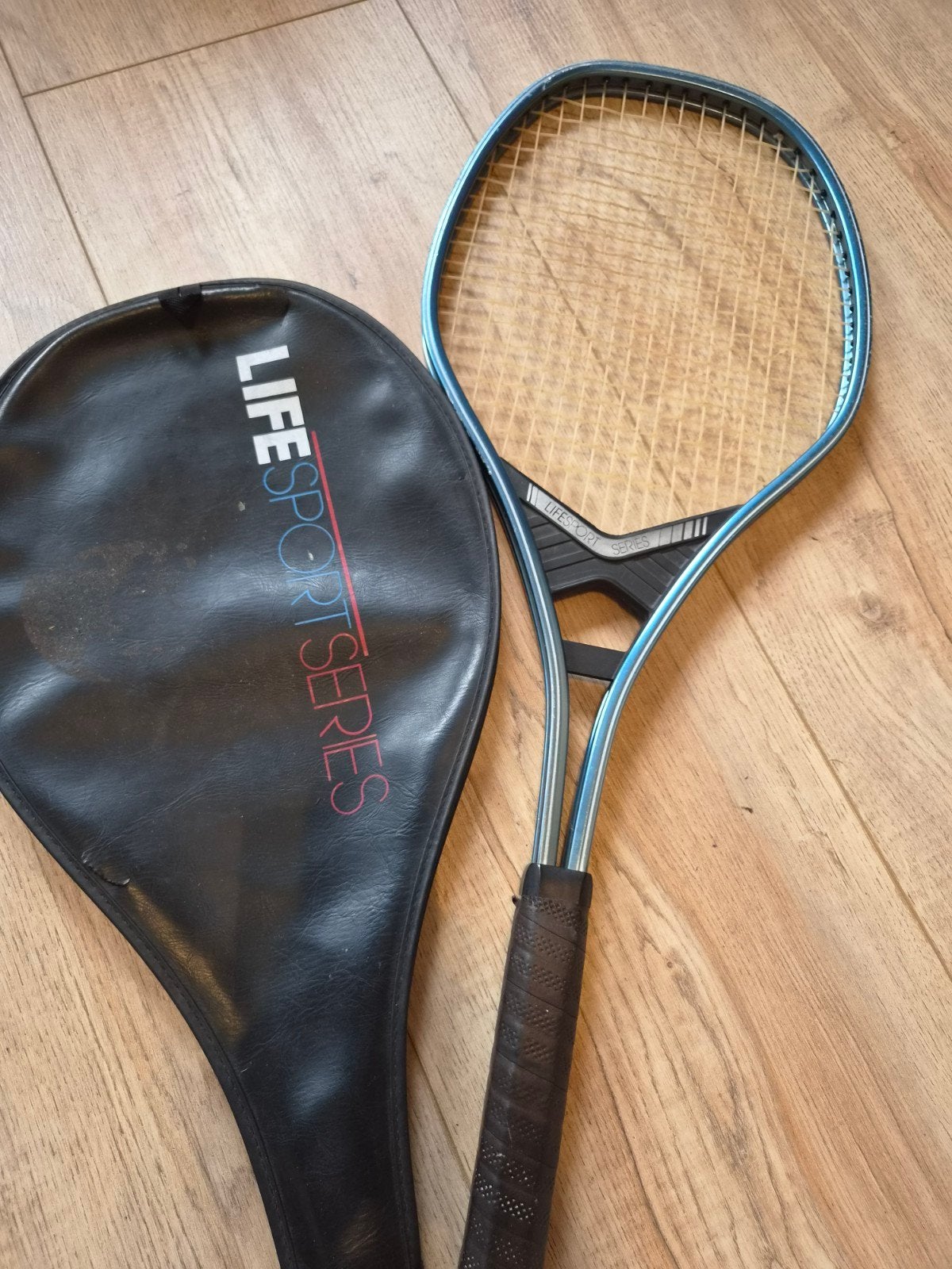 Vintage Life Sport Series Tennisracket met hoes, Sport en Fitness, Tennis, Overige merken, Gebruikt, Ophalen of Verzenden, Racket