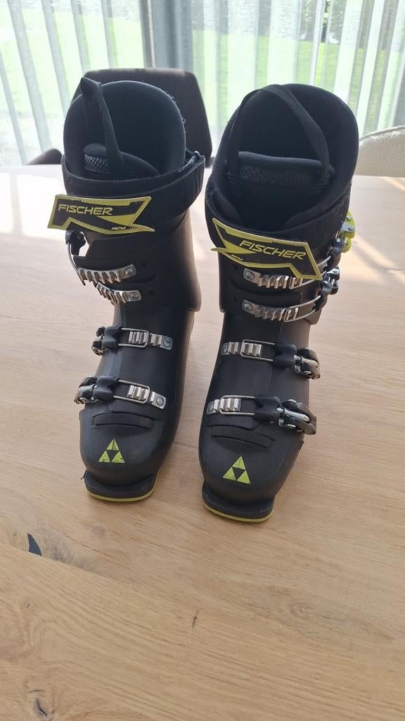 Fischer skischoenen - 3 x gebruikt, Sport en Fitness, Skiën en Langlaufen, 100 tot 140 cm, Schoenen, Ophalen of Verzenden, Skiën