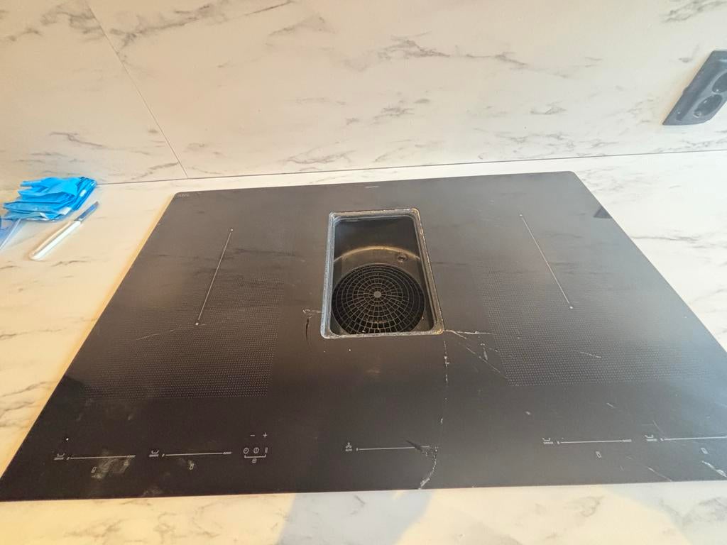 IKEA FÖRDELAKTIG Inductiekookplaat met afzuiging, Witgoed en Apparatuur, Kookplaten, Gebruikt, Inbouw, Inductie, 4 kookzones