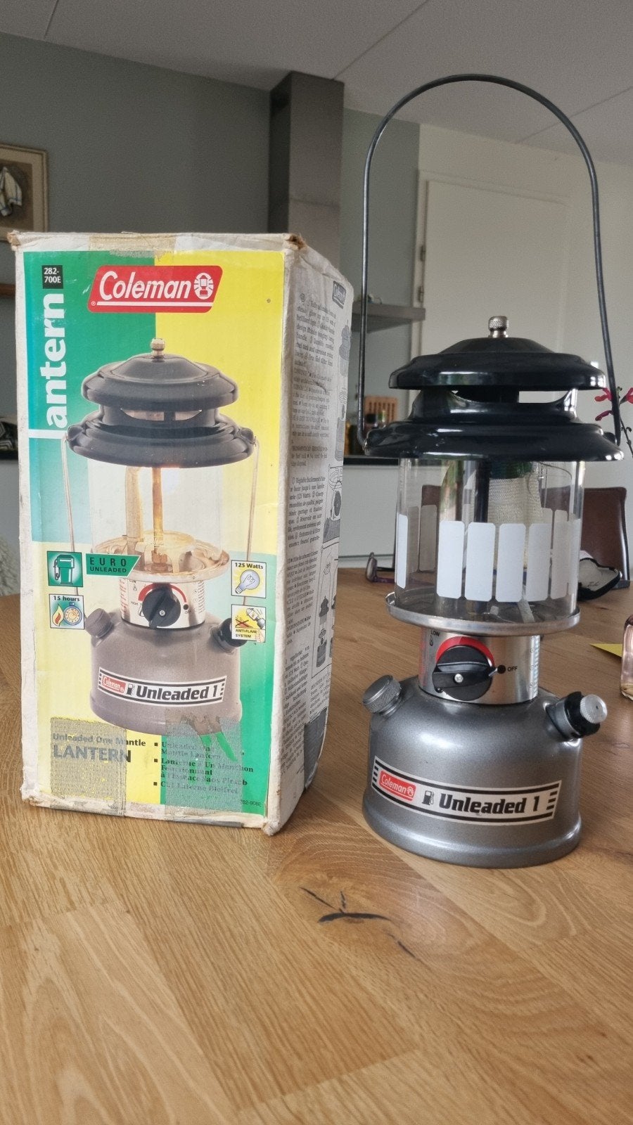 Coleman Benzine Lantaarn - Ongeload, Ophalen, Zo goed als nieuw, Batterij