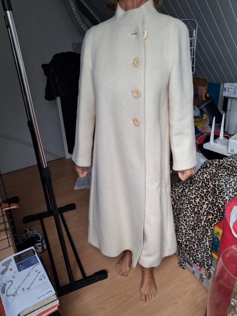 Wol witte dames chique winterjas, Zie foto, Wit, Zo goed als nieuw, Ophalen