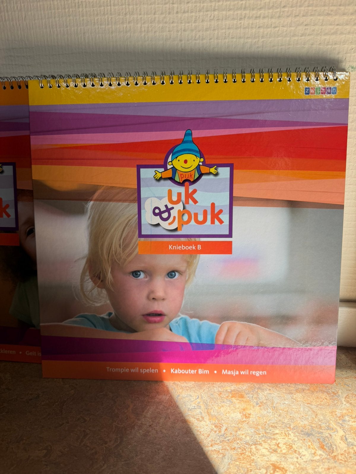 Foto 8 van Puk knuffel en boeken