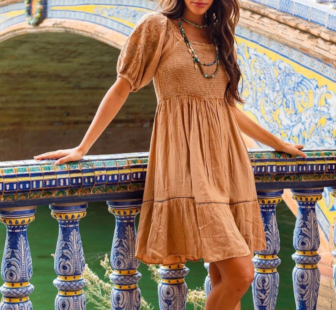 GOLD AND SILVER jurk stonewashed camel mt TU, Kleding | Dames, Verzenden, Parijs, Nieuw, Gold and Silver