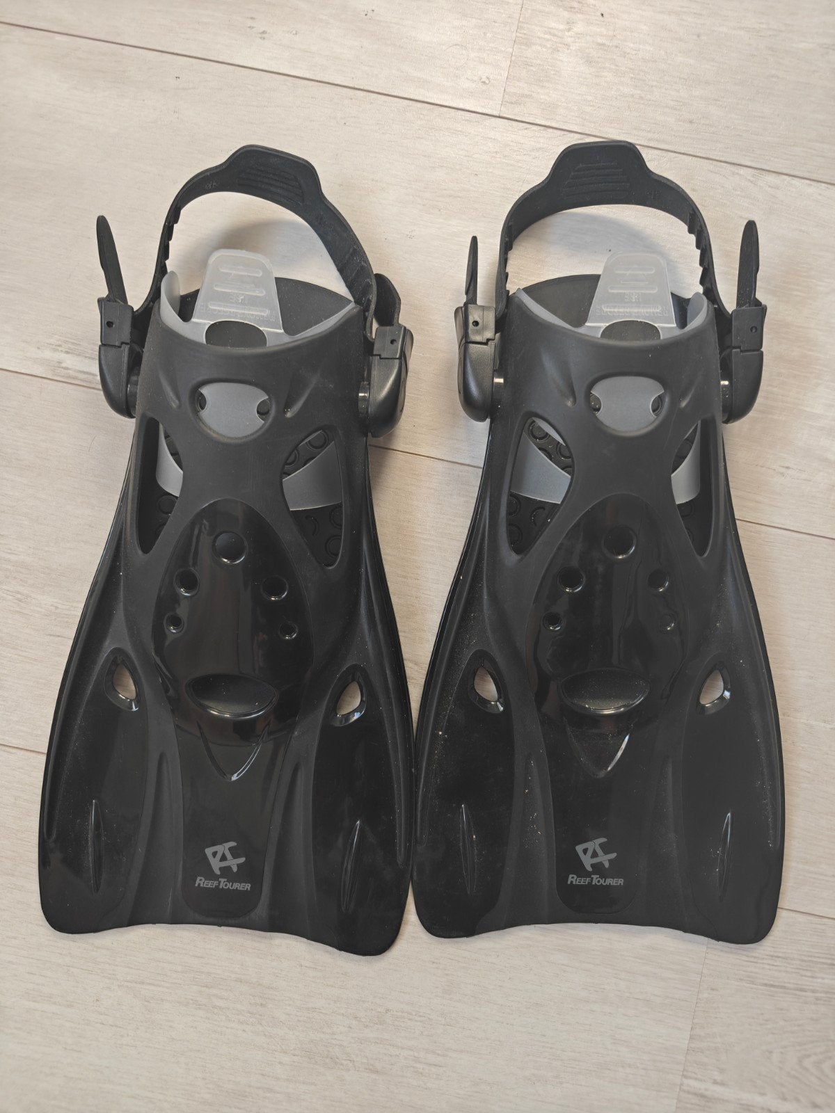 Flippers snorkelvinnen maat 42 - 49, Ophalen of Verzenden, Zo goed als nieuw, Zwem- of Duikvliezen