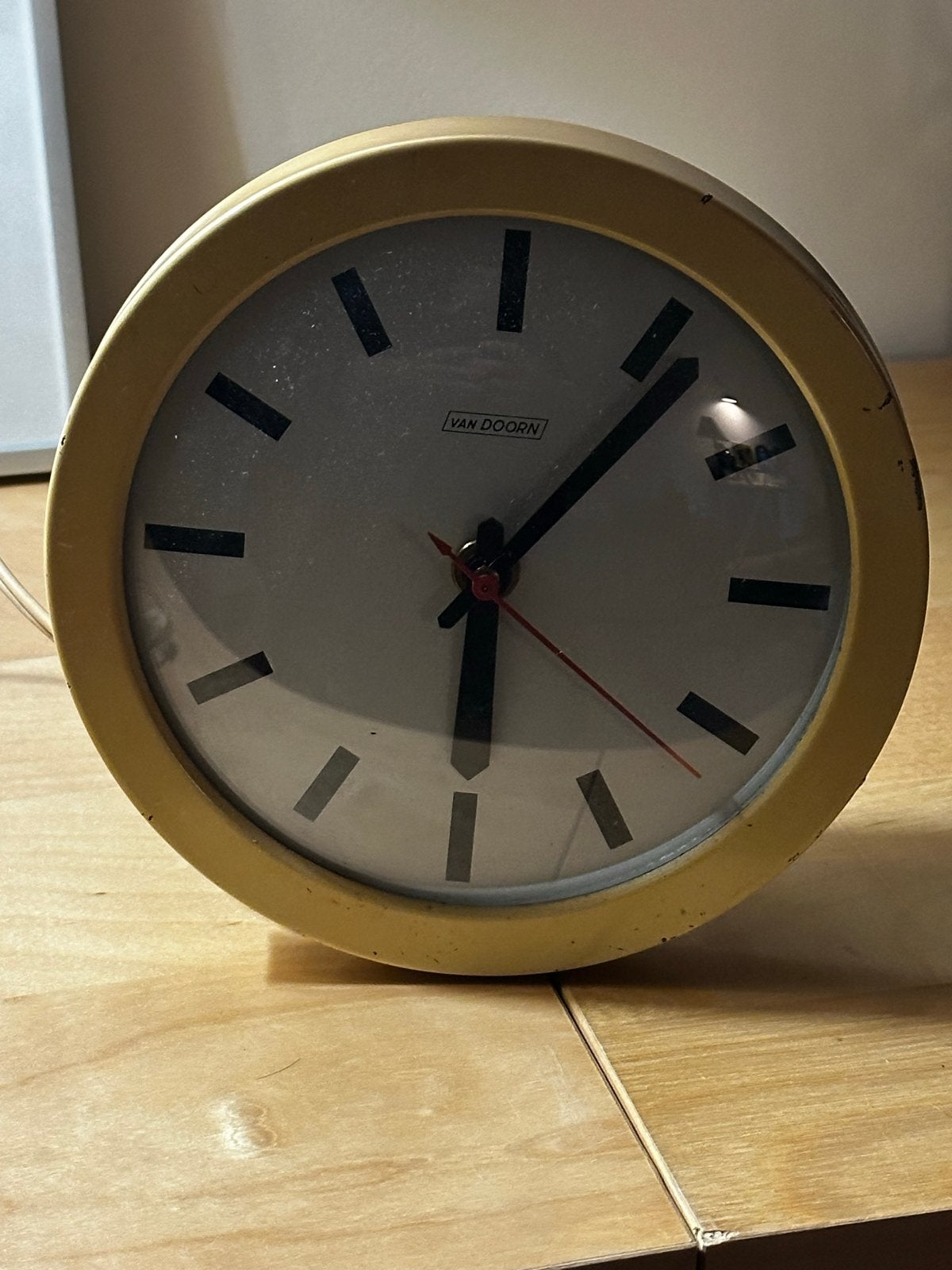 Vintage Van Doorn staand klokje  - Crèmekleurig, Antiek en Kunst, Ophalen of Verzenden