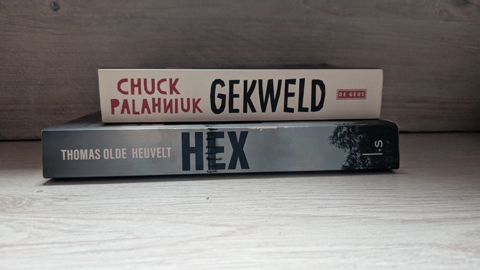 Chuck Palahniuk - Gekweld & Thomas Olde Heuvelt - HEX, Ophalen of Verzenden, Zo goed als nieuw, Chuck Palahniuk, Thomas Olde Heuvelt