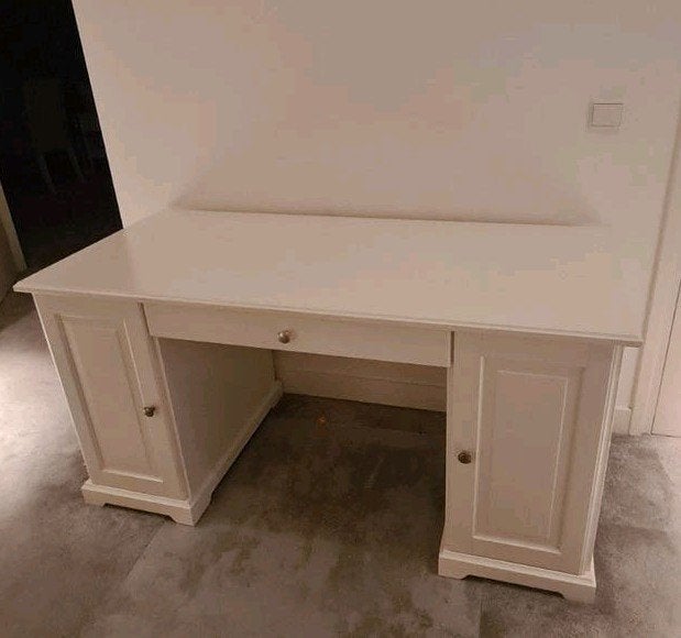 Wit klassiek bureau met glazen topblad, IKEA Liatorp, Ophalen, Met lades, 65 cm, Spaanplaat of MDF