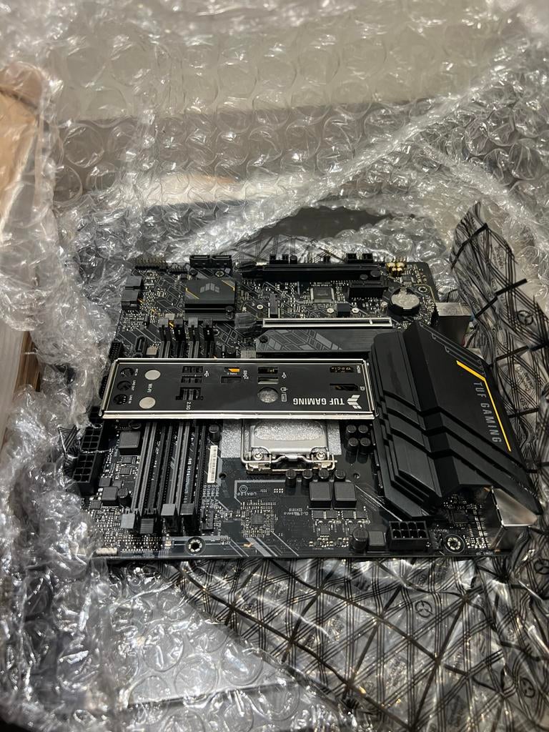 ASUS TUF Gaming Moederbord (AM4) - Ryzen Compatibel, Ophalen of Verzenden, Zo goed als nieuw, AMD, DDR4