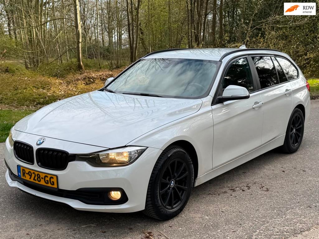 BMW 3-serie Touring 316d 2.0 Centennial Executive 2016 EURO, Auto's, BMW, 745 kg, 4 cilinders, 116 pk, Wit